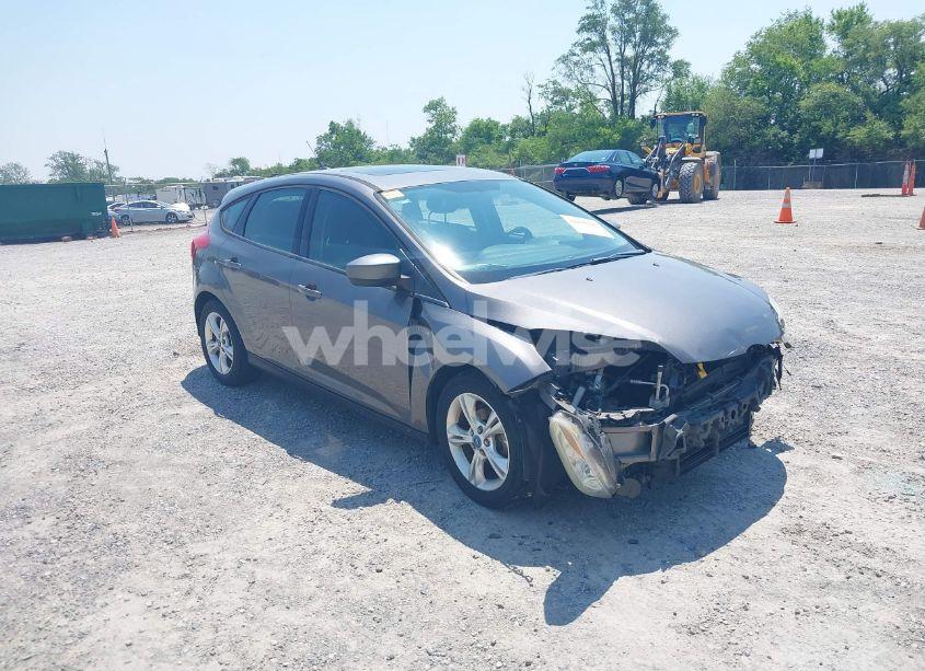 2012 Ford Focus SE (VIN 1FAHP3K28CL229646) main photo