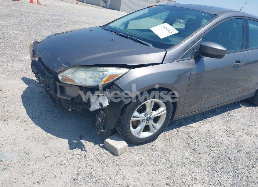 Photo 13 of 2012 Ford Focus SE (VIN 1FAHP3K28CL229646)