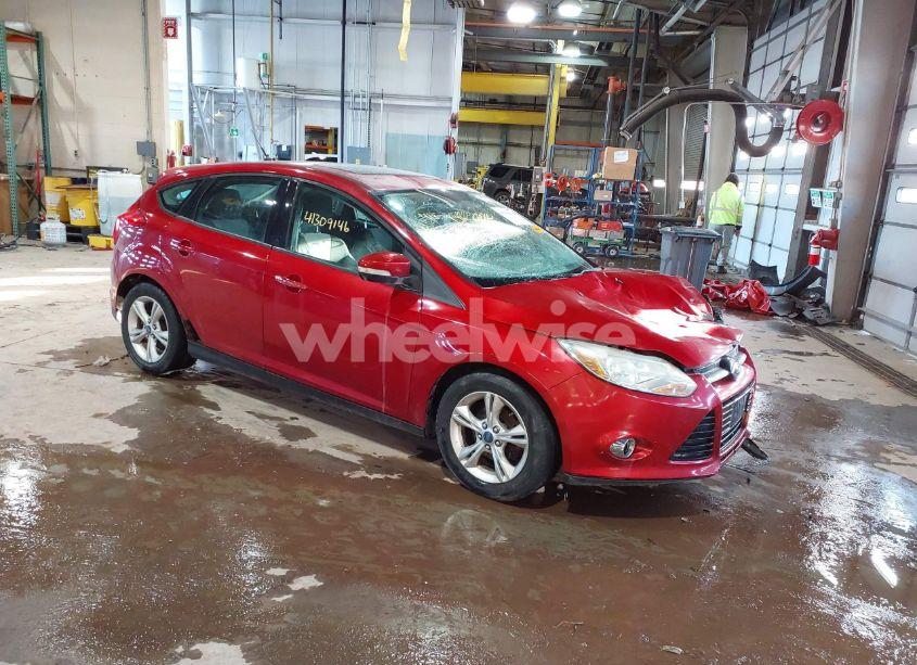 2012 Ford Focus SE (VIN 1FAHP3K28CL249105) main photo