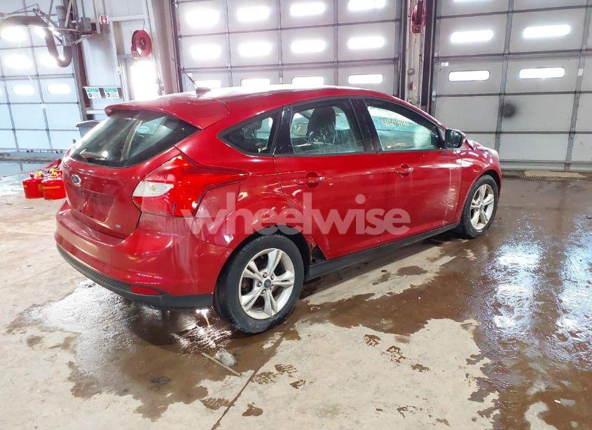 Photo 4 of 2012 Ford Focus SE (VIN 1FAHP3K28CL249105)