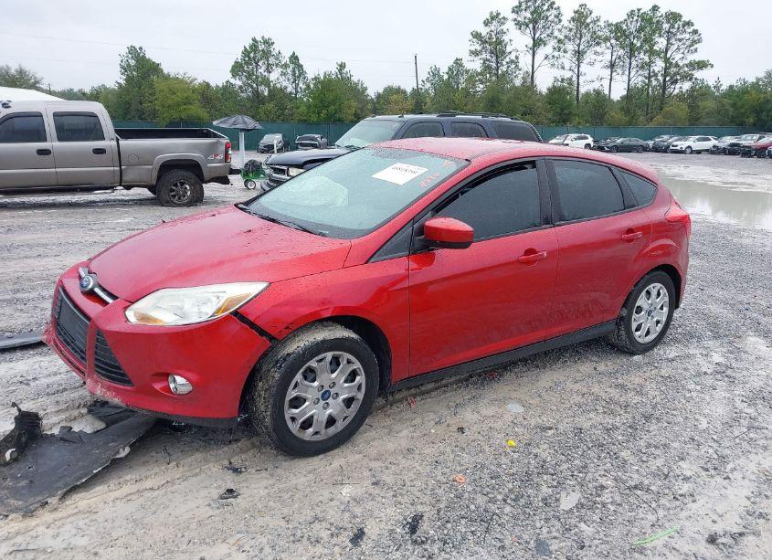 Photo 2 of 2012 Ford Focus SE (VIN 1FAHP3K28CL294898)