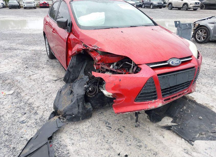 Photo 6 of 2012 Ford Focus SE (VIN 1FAHP3K28CL294898)