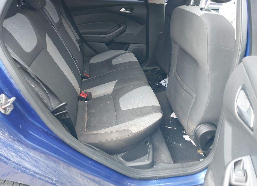 Photo 8 of 2012 Ford Focus SE (VIN 1FAHP3K28CL300019)