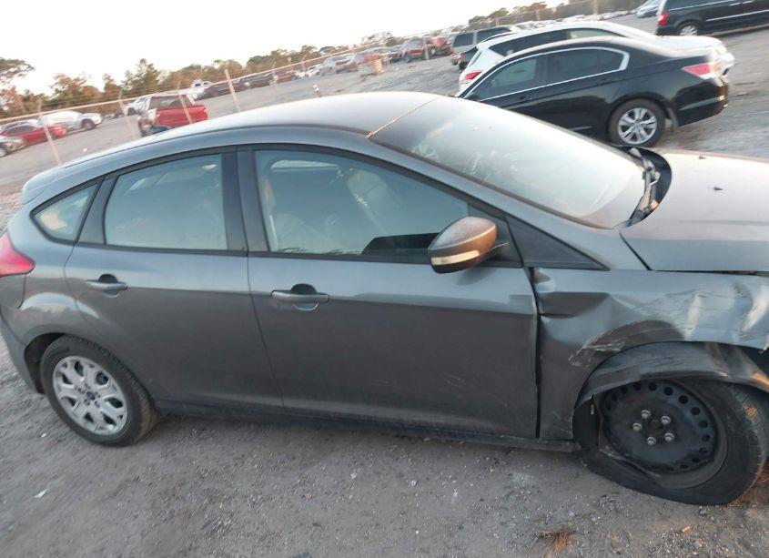 Photo 13 of 2012 Ford Focus SE (VIN 1FAHP3K28CL309254)
