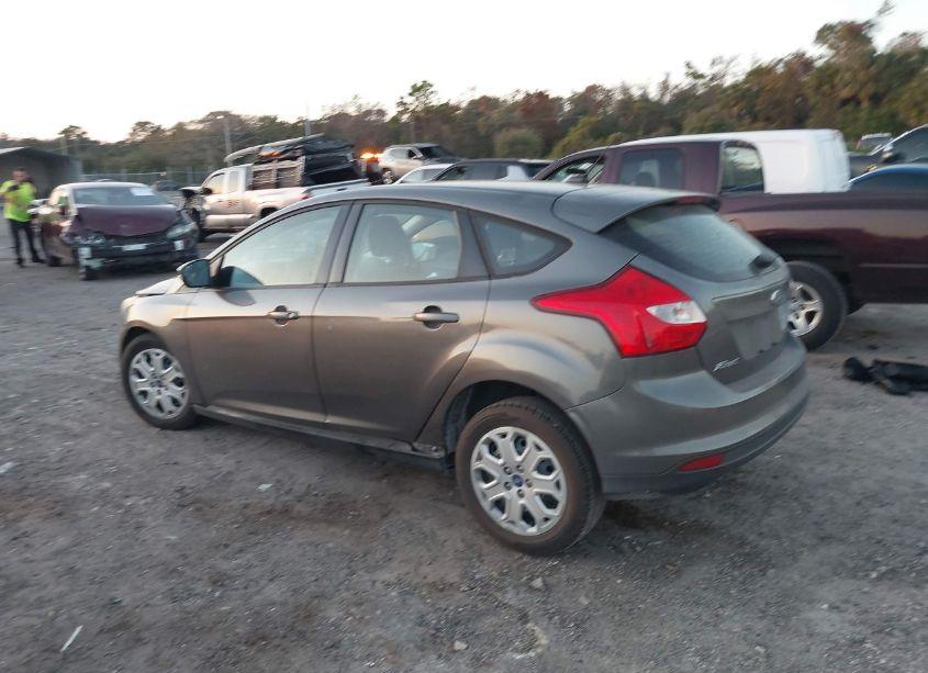 Photo 3 of 2012 Ford Focus SE (VIN 1FAHP3K28CL309254)