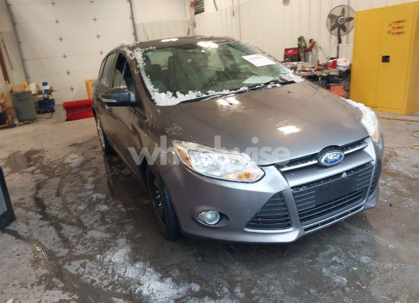 2012 Ford Focus SE (VIN 1FAHP3K28CL317743) main photo