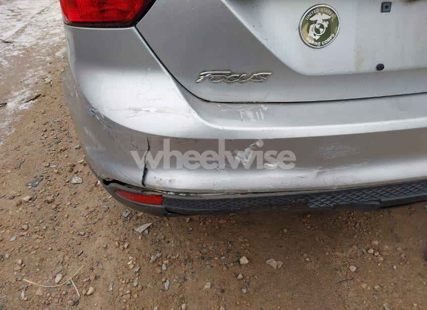 Photo 12 of 2012 Ford Focus SE (VIN 1FAHP3K28CL360317)