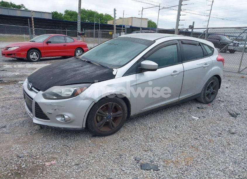 Photo 2 of 2012 Ford Focus SE (VIN 1FAHP3K28CL369762)