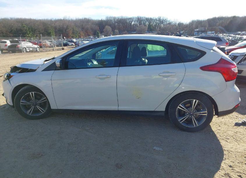 Photo 14 of 2012 Ford Focus SE (VIN 1FAHP3K28CL382091)