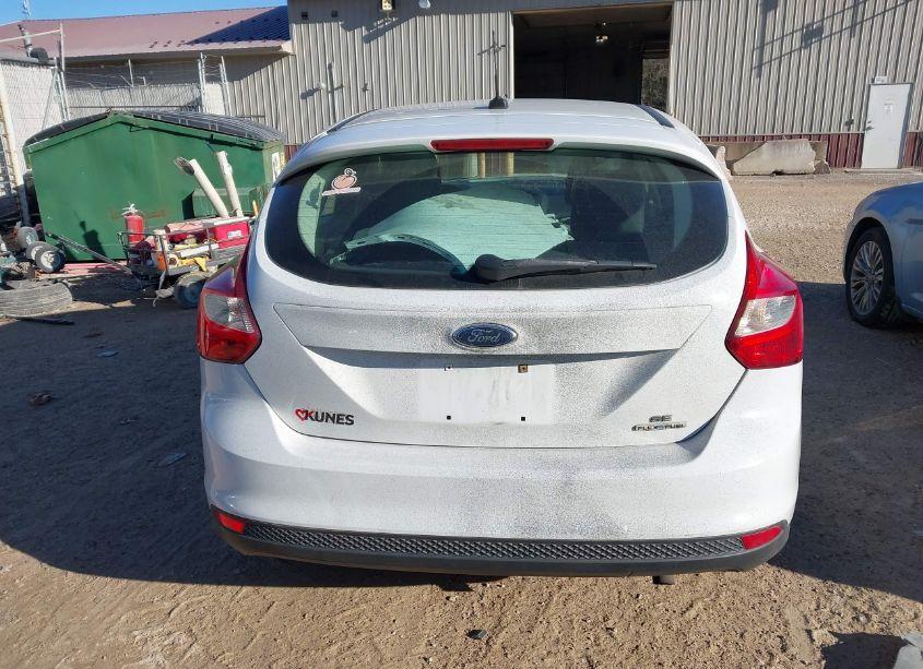 Photo 16 of 2012 Ford Focus SE (VIN 1FAHP3K28CL382091)