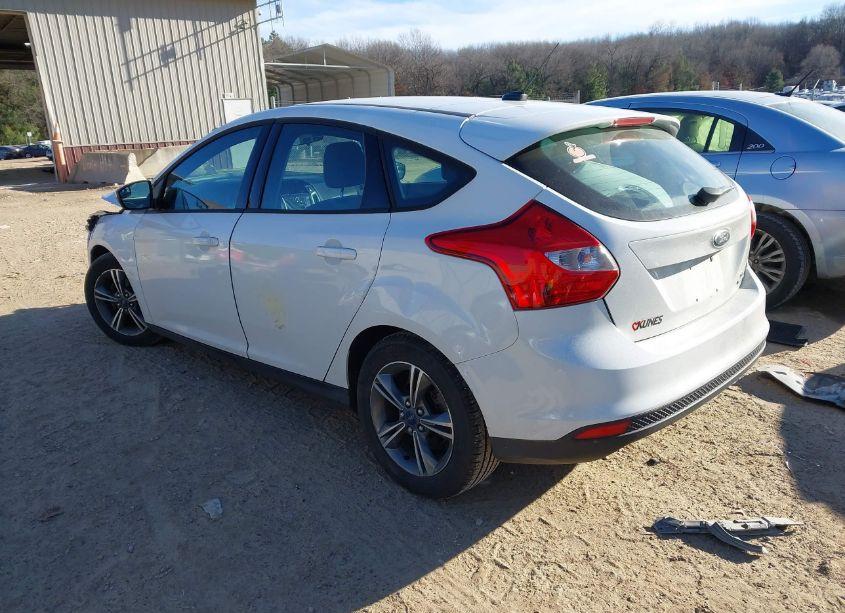 Photo 3 of 2012 Ford Focus SE (VIN 1FAHP3K28CL382091)