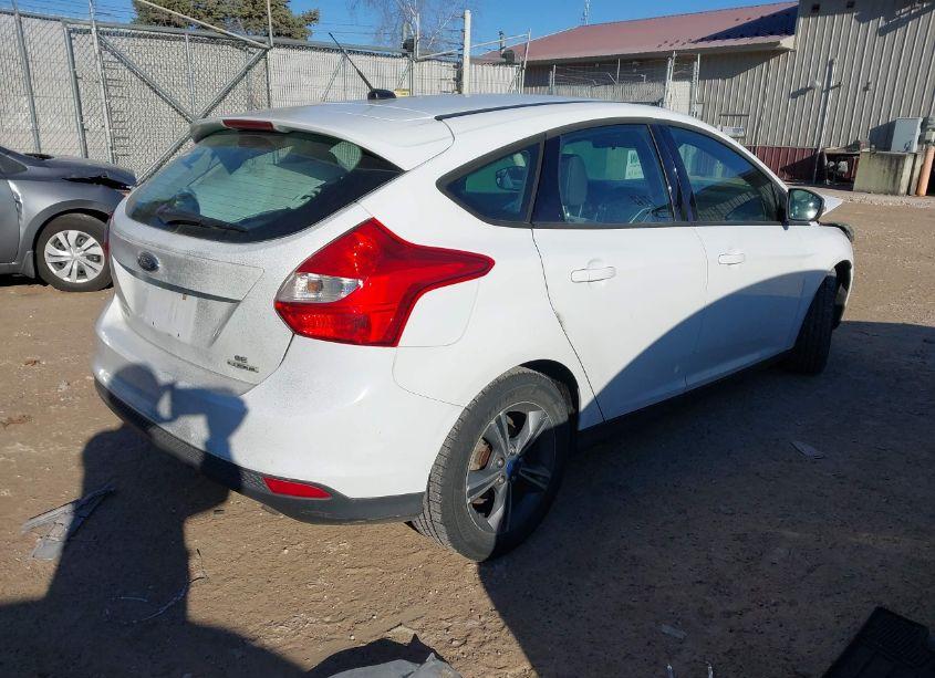 Photo 4 of 2012 Ford Focus SE (VIN 1FAHP3K28CL382091)