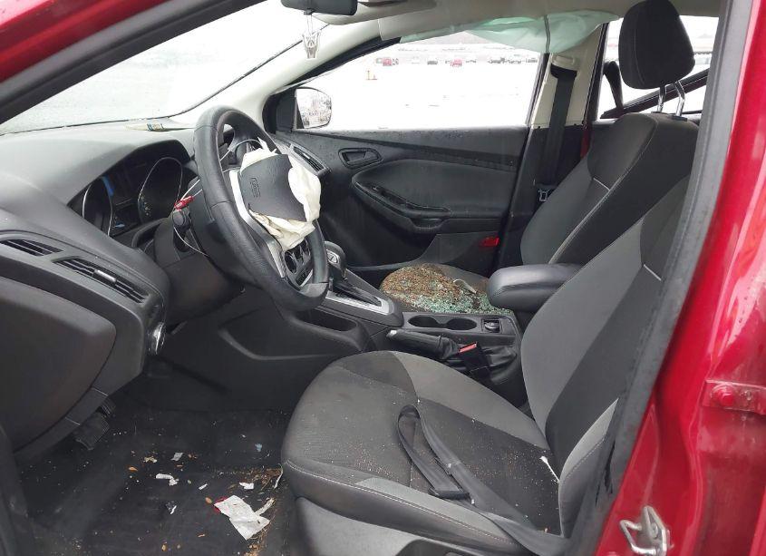 Photo 5 of 2012 Ford Focus SE (VIN 1FAHP3K28CL382186)