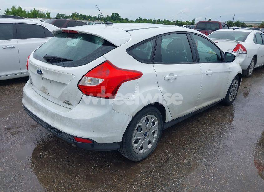 Photo 4 of 2012 Ford Focus SE (VIN 1FAHP3K28CL396234)