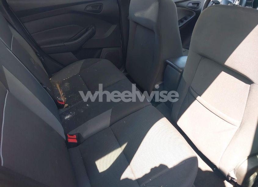 Photo 8 of 2012 Ford Focus SE (VIN 1FAHP3K28CL396234)