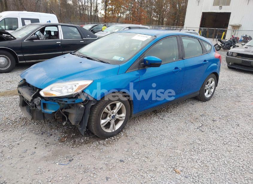 Photo 2 of 2012 Ford Focus SE (VIN 1FAHP3K28CL430012)