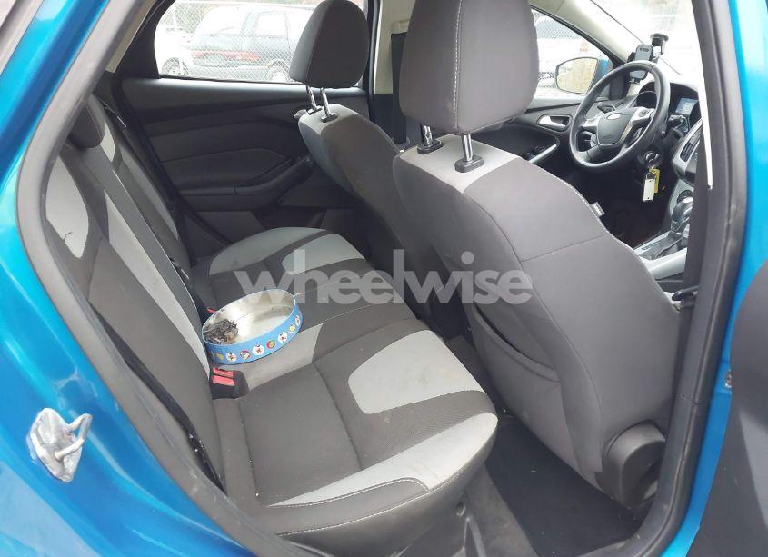 Photo 8 of 2012 Ford Focus SE (VIN 1FAHP3K28CL430012)