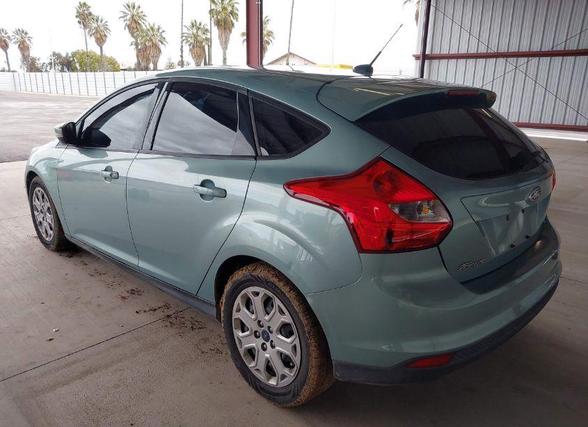 Photo 3 of 2012 Ford Focus SE (VIN 1FAHP3K28CL452625)
