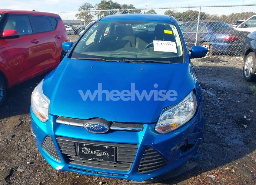 Photo 12 of 2012 Ford Focus SE (VIN 1FAHP3K29CL189870)