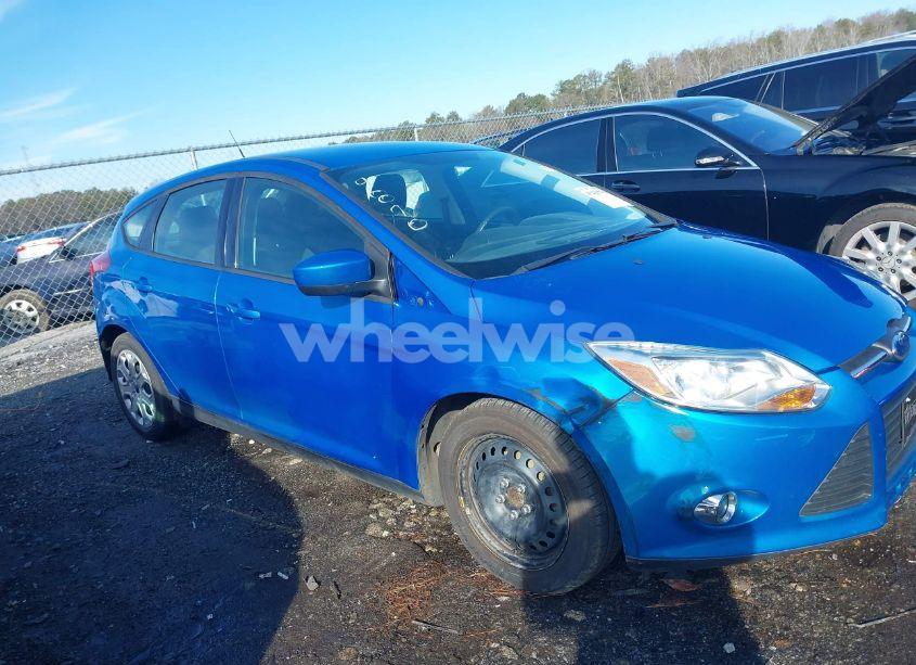 Photo 13 of 2012 Ford Focus SE (VIN 1FAHP3K29CL189870)