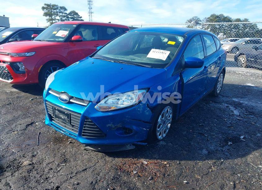 Photo 2 of 2012 Ford Focus SE (VIN 1FAHP3K29CL189870)
