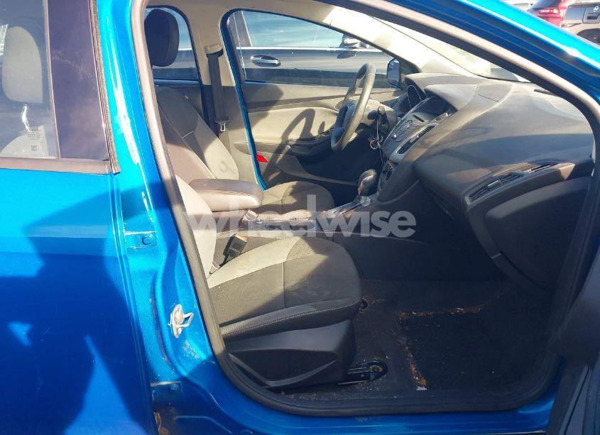 Photo 5 of 2012 Ford Focus SE (VIN 1FAHP3K29CL189870)