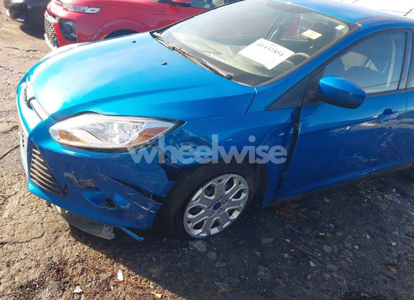 Photo 6 of 2012 Ford Focus SE (VIN 1FAHP3K29CL189870)