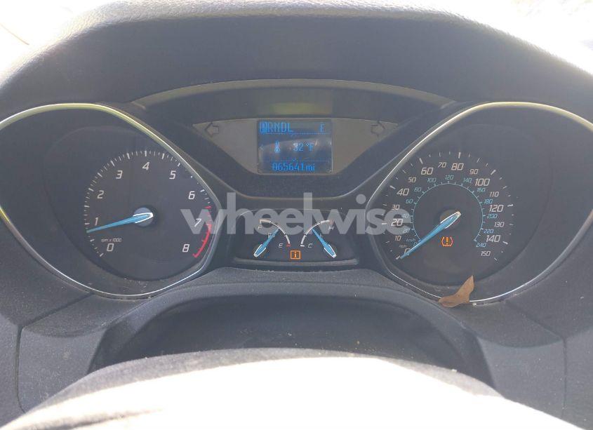 Photo 7 of 2012 Ford Focus SE (VIN 1FAHP3K29CL189870)