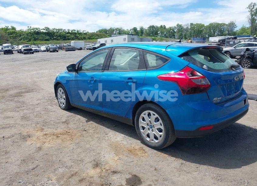 Photo 3 of 2012 Ford Focus SE (VIN 1FAHP3K29CL230126)