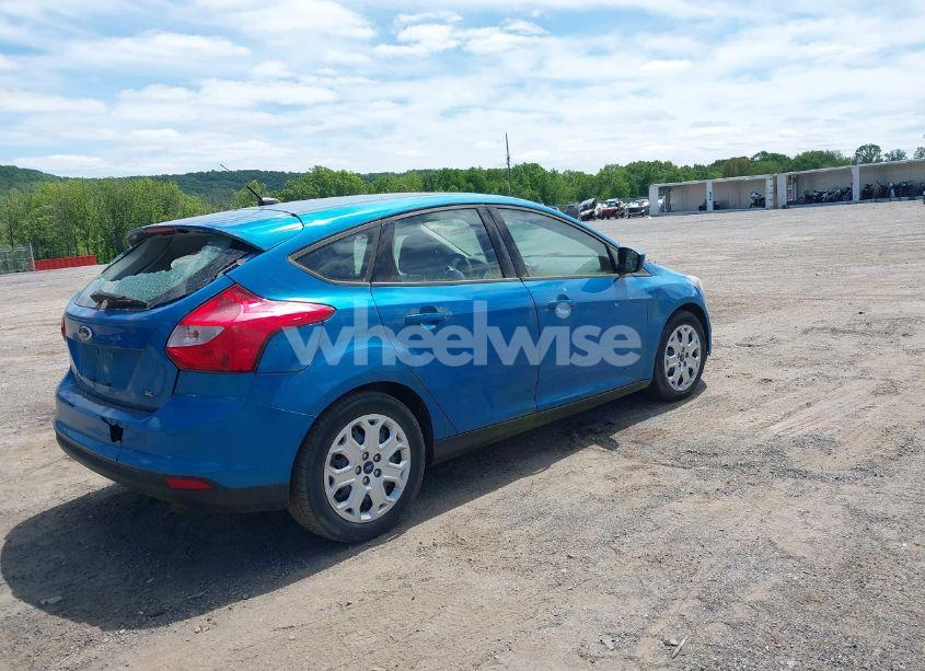 Photo 4 of 2012 Ford Focus SE (VIN 1FAHP3K29CL230126)
