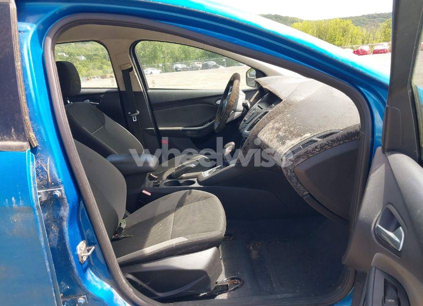 Photo 5 of 2012 Ford Focus SE (VIN 1FAHP3K29CL230126)