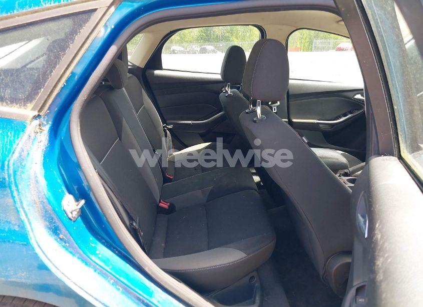 Photo 8 of 2012 Ford Focus SE (VIN 1FAHP3K29CL230126)