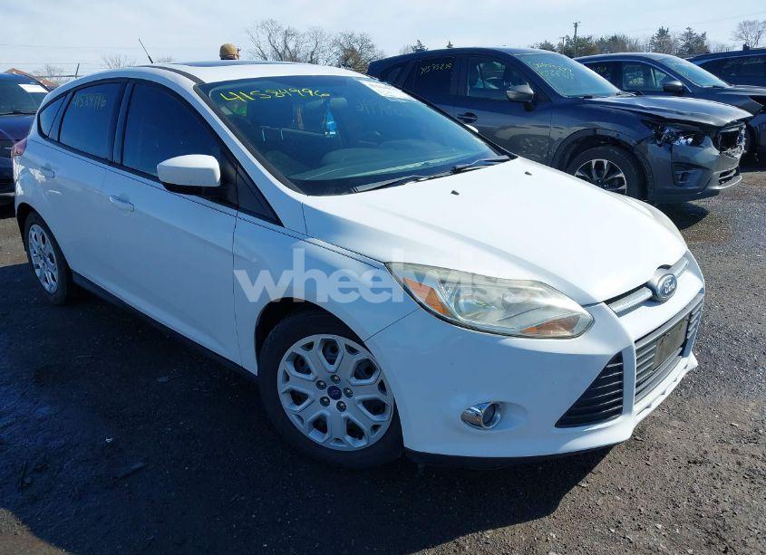 2012 Ford Focus SE (VIN 1FAHP3K29CL232474) main photo