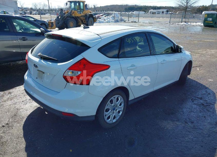Photo 4 of 2012 Ford Focus SE (VIN 1FAHP3K29CL232474)