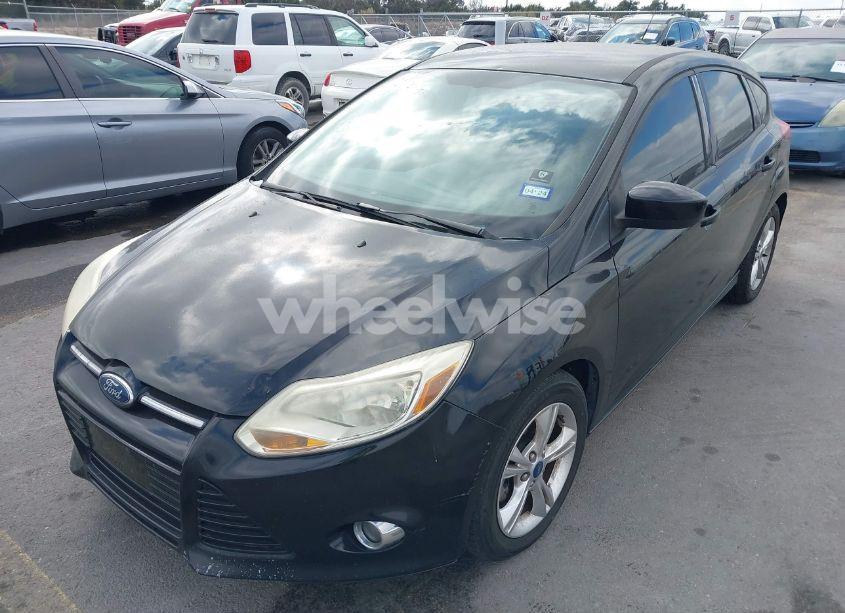 Photo 2 of 2012 Ford Focus SE (VIN 1FAHP3K29CL235004)