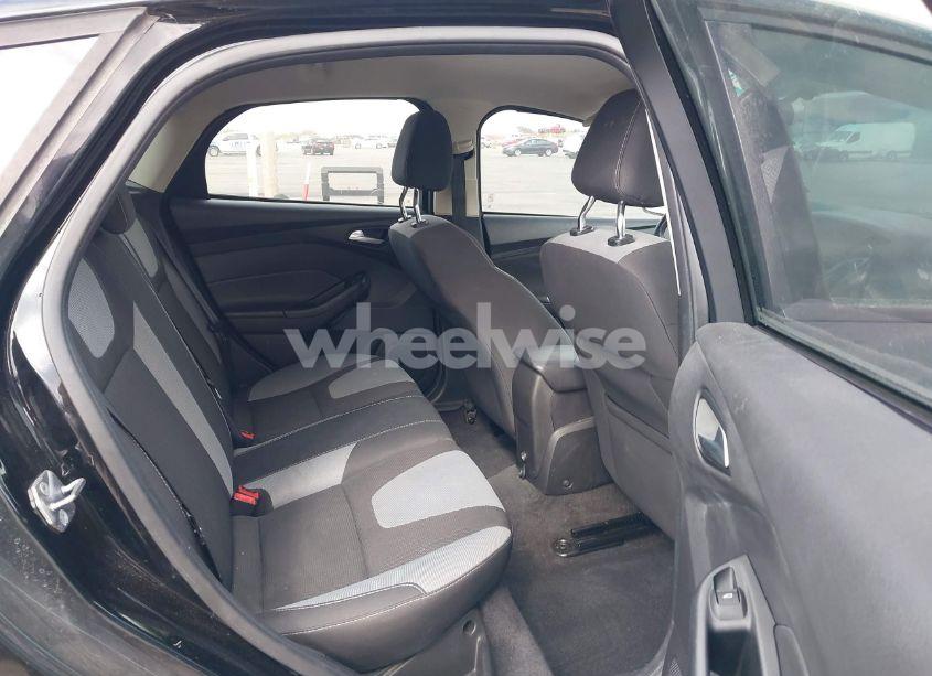 Photo 8 of 2012 Ford Focus SE (VIN 1FAHP3K29CL235004)