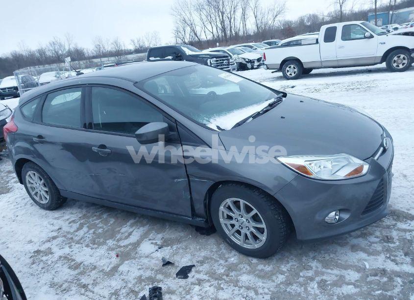 Photo 13 of 2012 Ford Focus SE (VIN 1FAHP3K29CL239053)