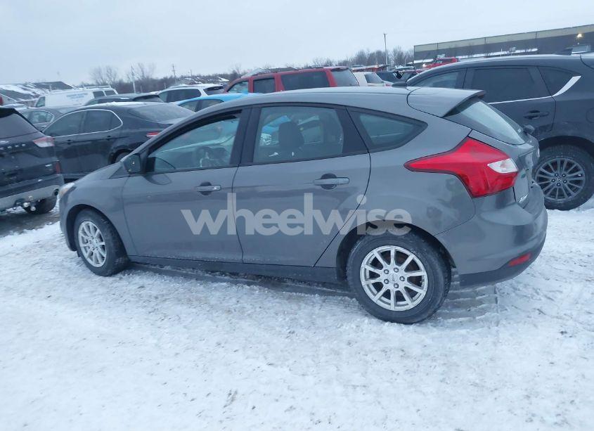 Photo 14 of 2012 Ford Focus SE (VIN 1FAHP3K29CL239053)
