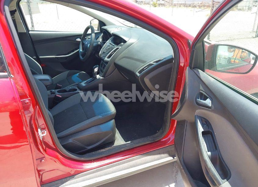 Photo 5 of 2012 Ford Focus SE (VIN 1FAHP3K29CL262025)