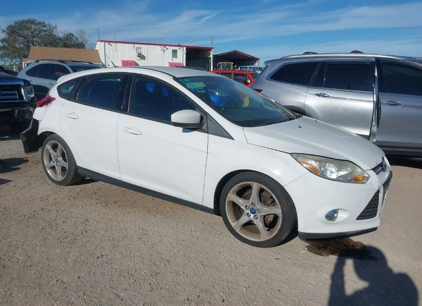 2012 Ford Focus SE (VIN 1FAHP3K29CL290469) main photo