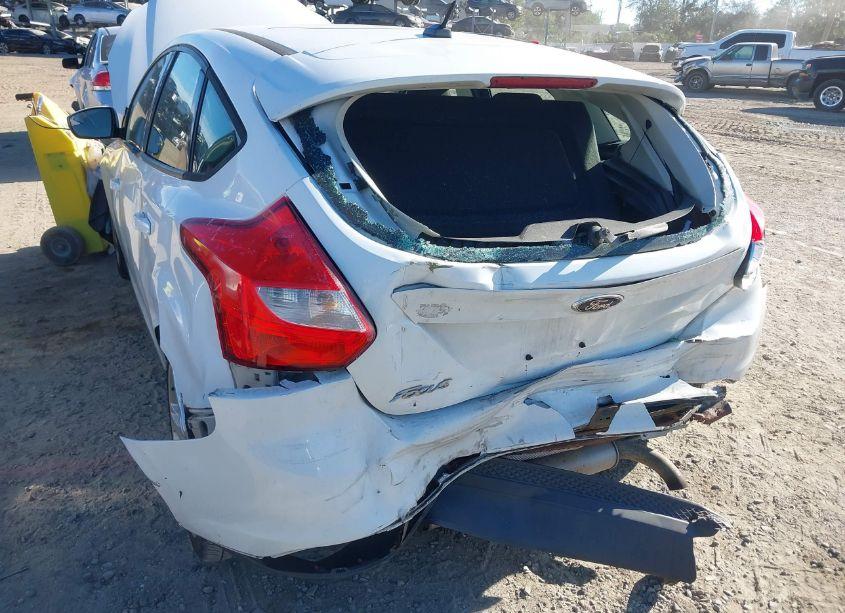 Photo 6 of 2012 Ford Focus SE (VIN 1FAHP3K29CL290469)