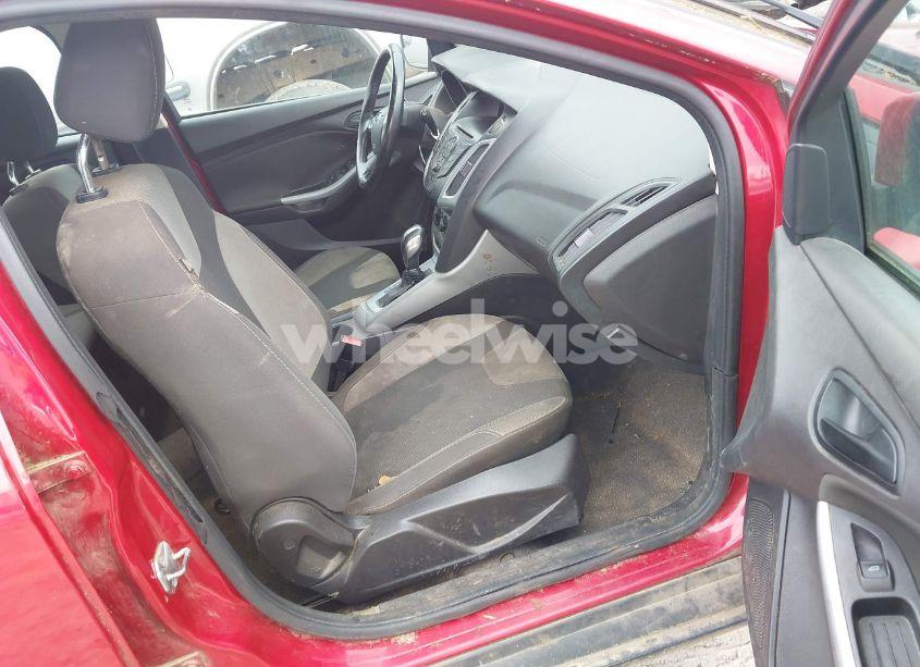 Photo 5 of 2012 Ford Focus SE (VIN 1FAHP3K29CL308257)