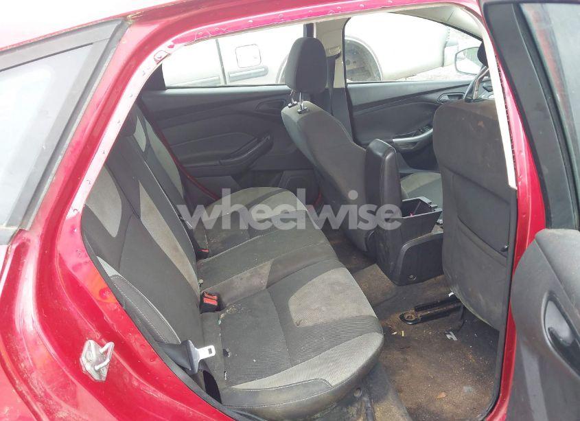 Photo 8 of 2012 Ford Focus SE (VIN 1FAHP3K29CL308257)