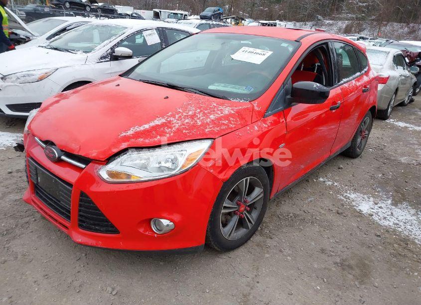 Photo 2 of 2012 Ford Focus SE (VIN 1FAHP3K29CL335216)