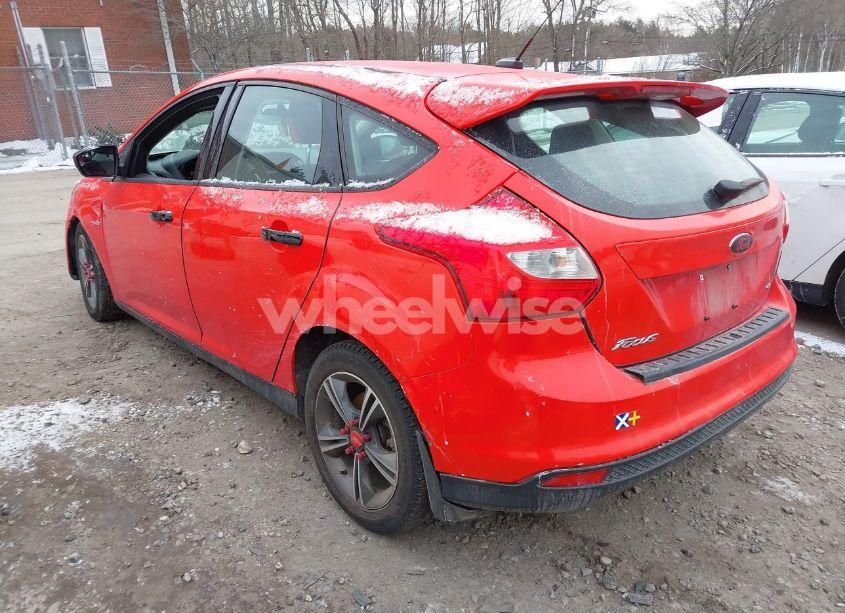 Photo 3 of 2012 Ford Focus SE (VIN 1FAHP3K29CL335216)