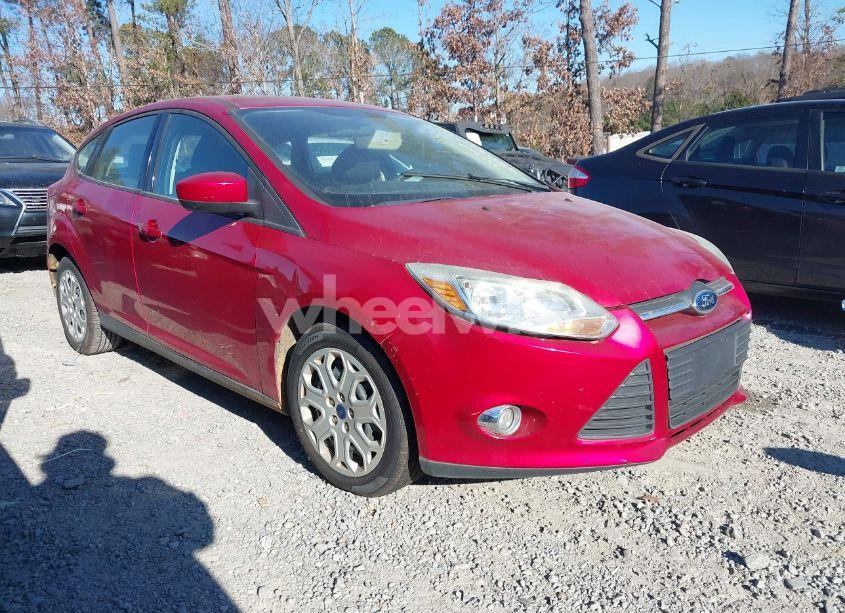 2012 Ford Focus SE (VIN 1FAHP3K29CL390121) main photo