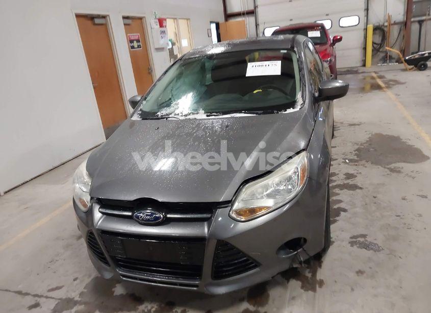 Photo 12 of 2012 Ford Focus SE (VIN 1FAHP3K29CL399806)