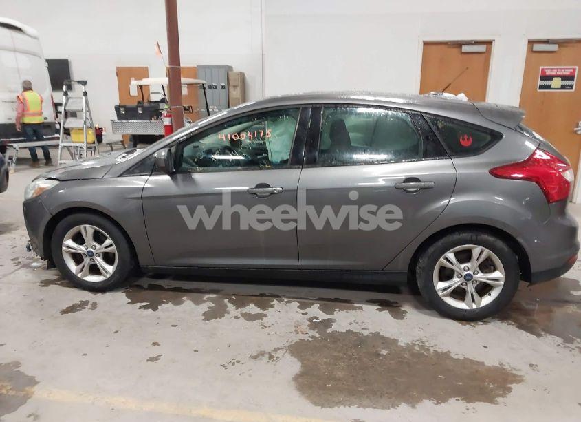 Photo 14 of 2012 Ford Focus SE (VIN 1FAHP3K29CL399806)
