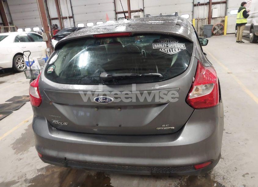 Photo 16 of 2012 Ford Focus SE (VIN 1FAHP3K29CL399806)