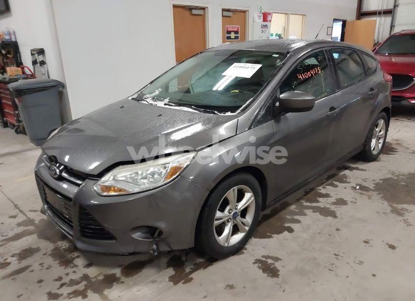 Photo 2 of 2012 Ford Focus SE (VIN 1FAHP3K29CL399806)